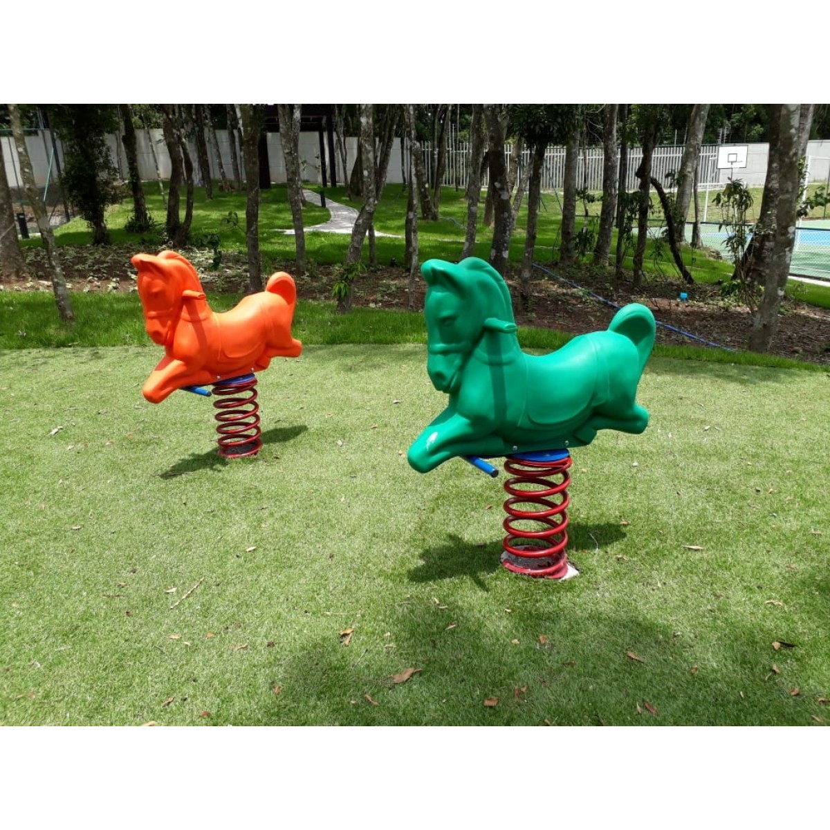 NUOBESTY 5Pcs Brinquedos de Corda de Plástico Cavalo de Brinquedo